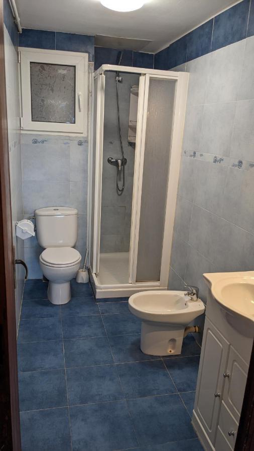 Apartamentos Juan Jose Lloret de Mar Exteriör bild