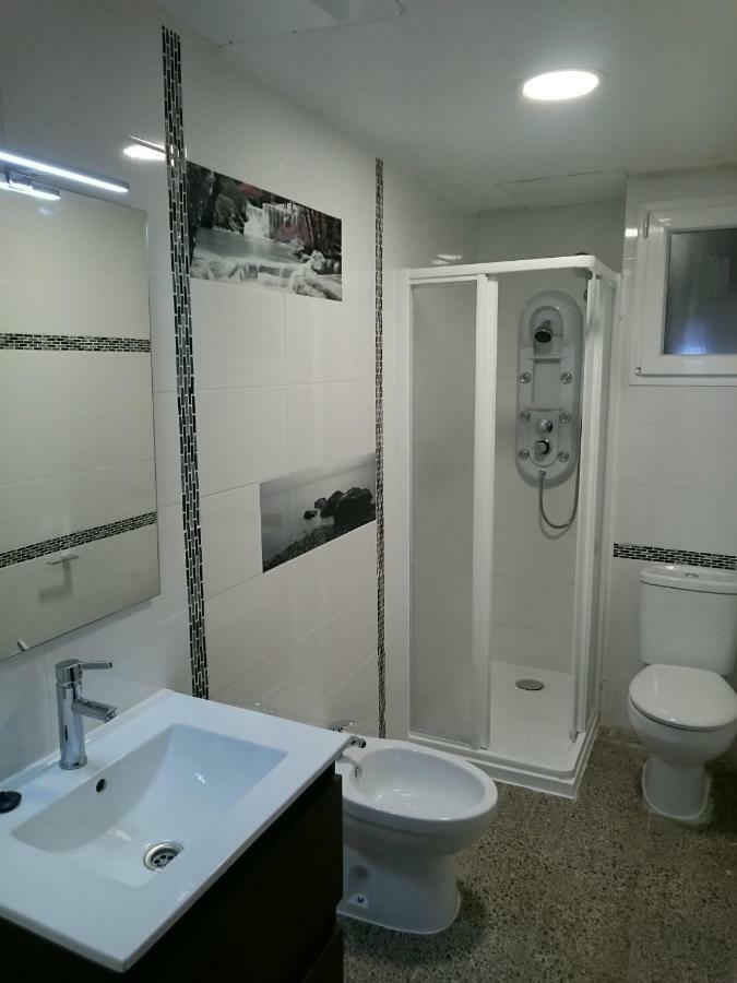 Apartamentos Juan Jose Lloret de Mar Exteriör bild